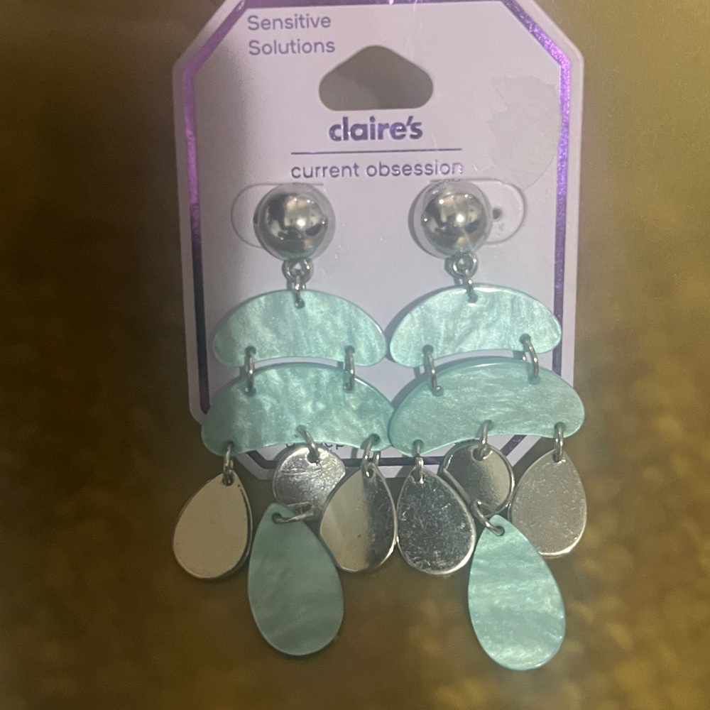 Claire's Shimmering Silver and Mint Earrings